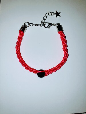 Pulsera hilo rosa con mineral ónix Pulsera hilo rosa con mineral ónix